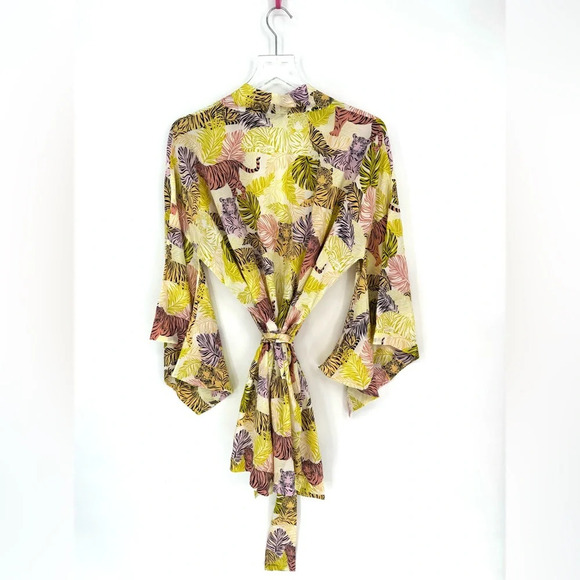 AISE The Kimono Silk Crepe de Chine  in Yellow Tiger Print One Size - Picture 4 of 10